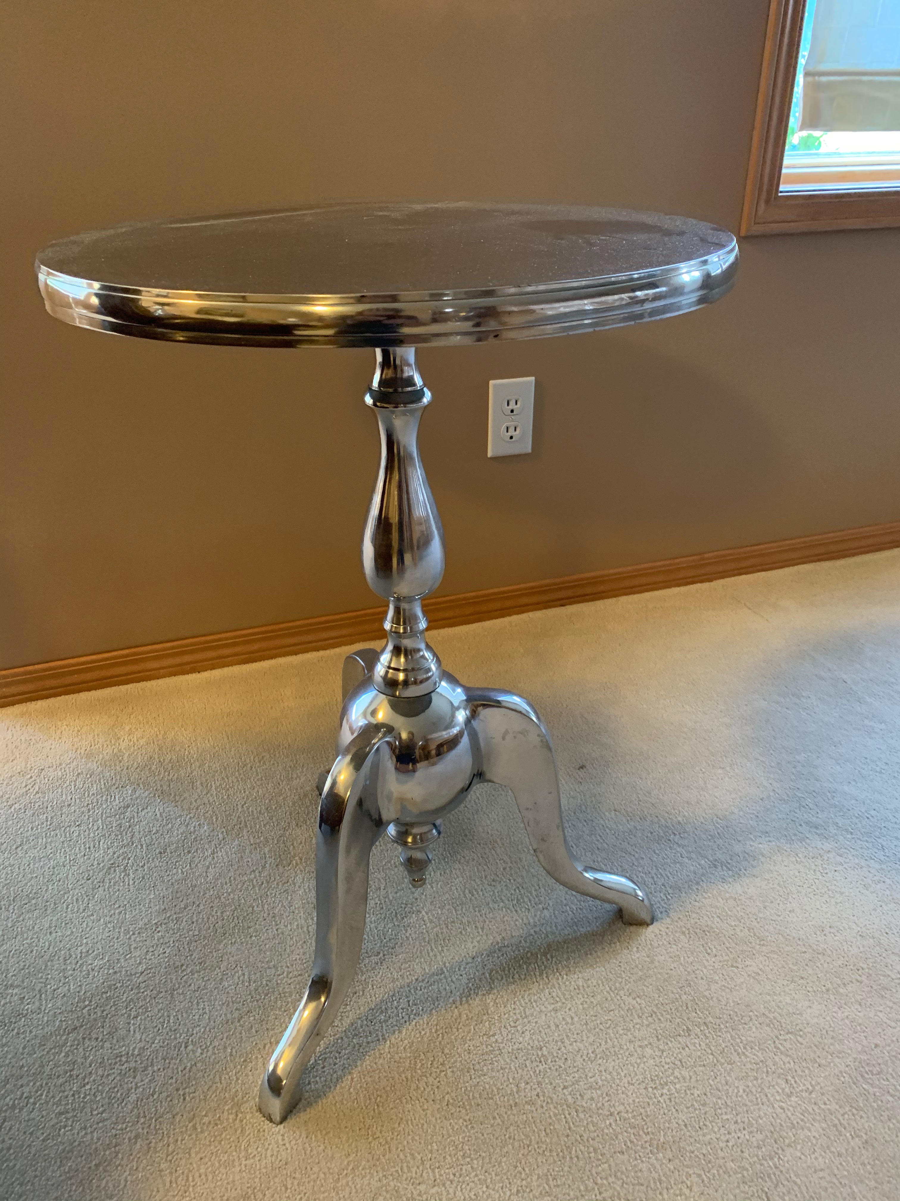 2-metal end tables round photo 1